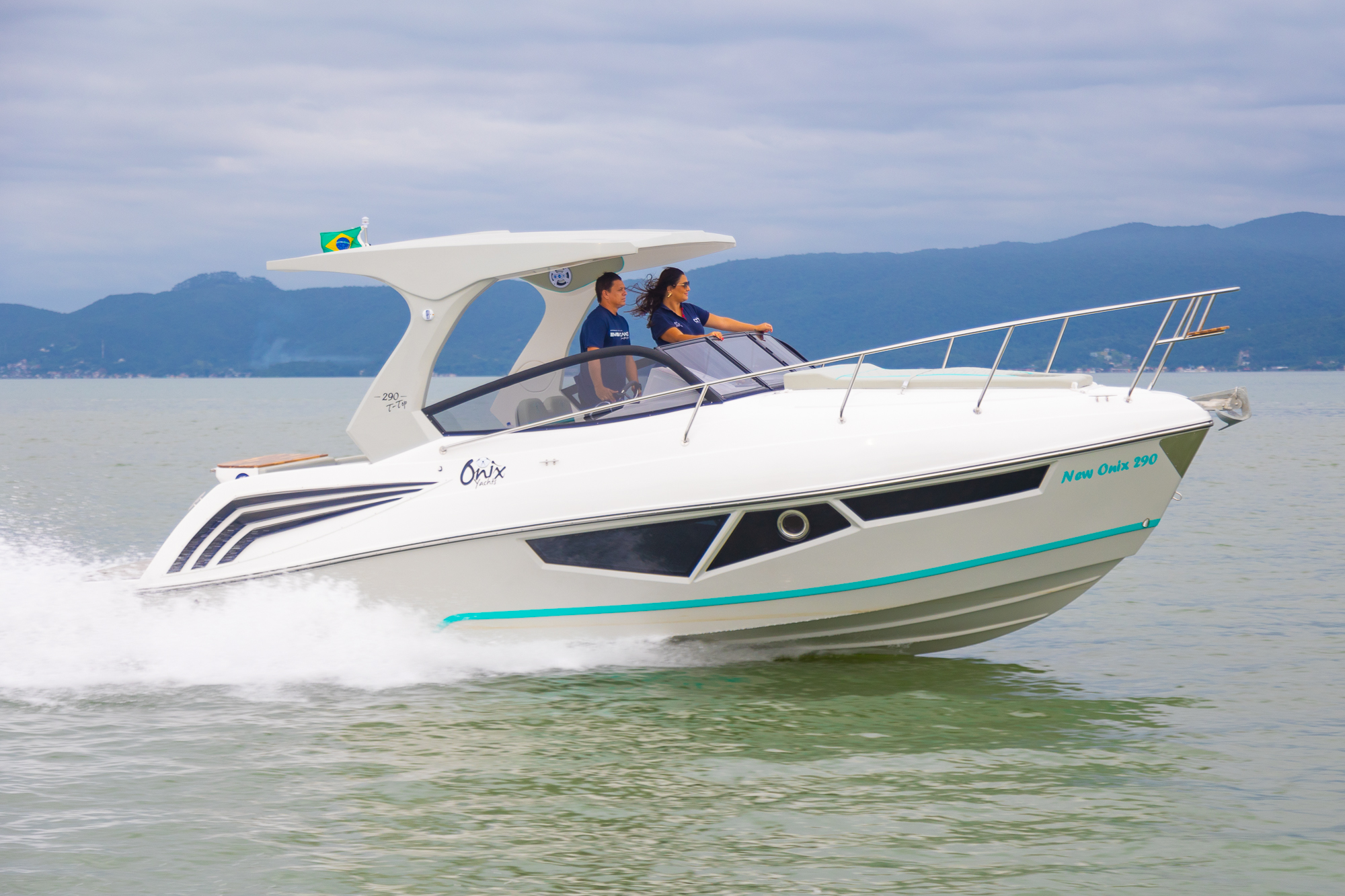 Check-up da Onix 290 T-TOP: Tudo que você precisa saber antes de comprar a sua lancha!